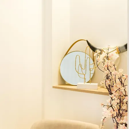 Cocooning In The Historic Center アパート